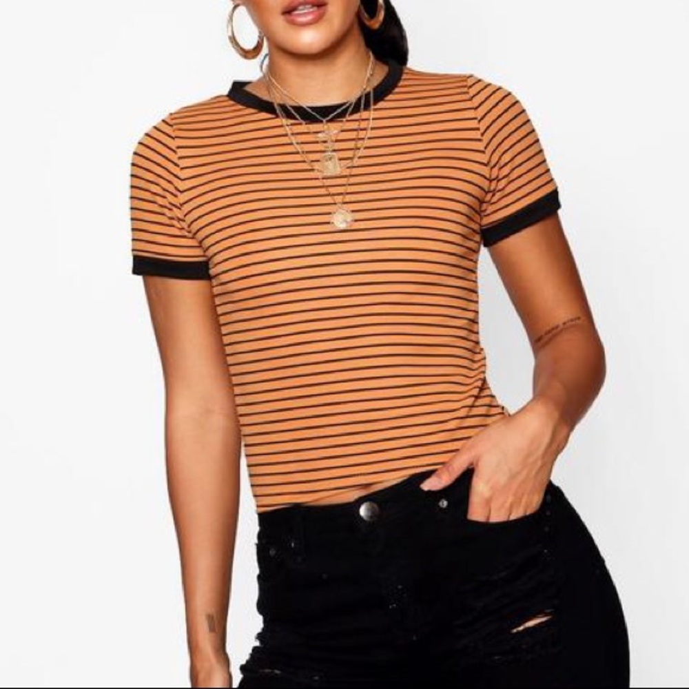 Mustard yellow stripped tee